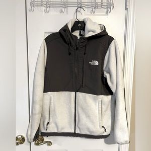 Northface white jacket size M